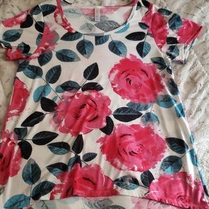 Lula roe classic tee